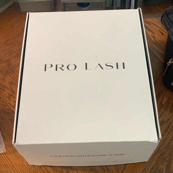 LASHES by PRO LASH - Picture 3 of 11